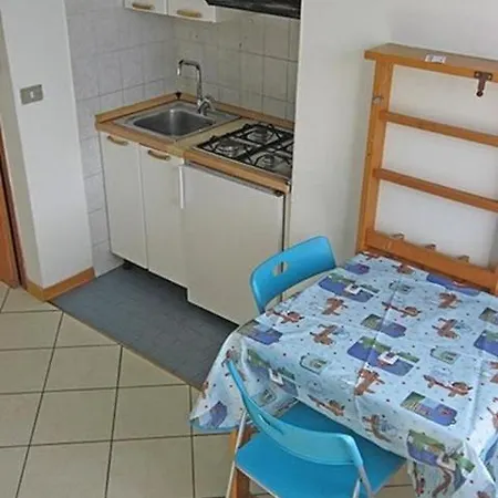 Apartment In 21410 *
