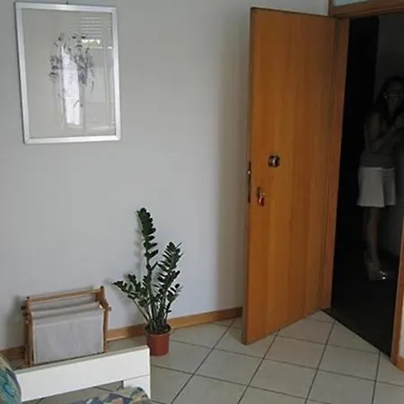 Apartamento In 21410 *